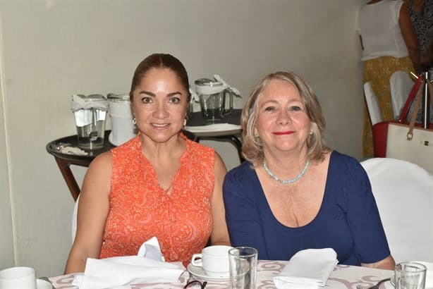 Damas Vicentinas de Veracruz realizan desayuno anual