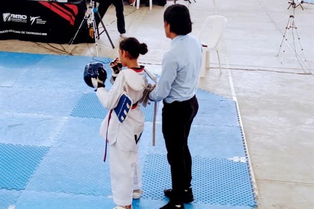 Es Romina Cortés campeona infantil de TKD