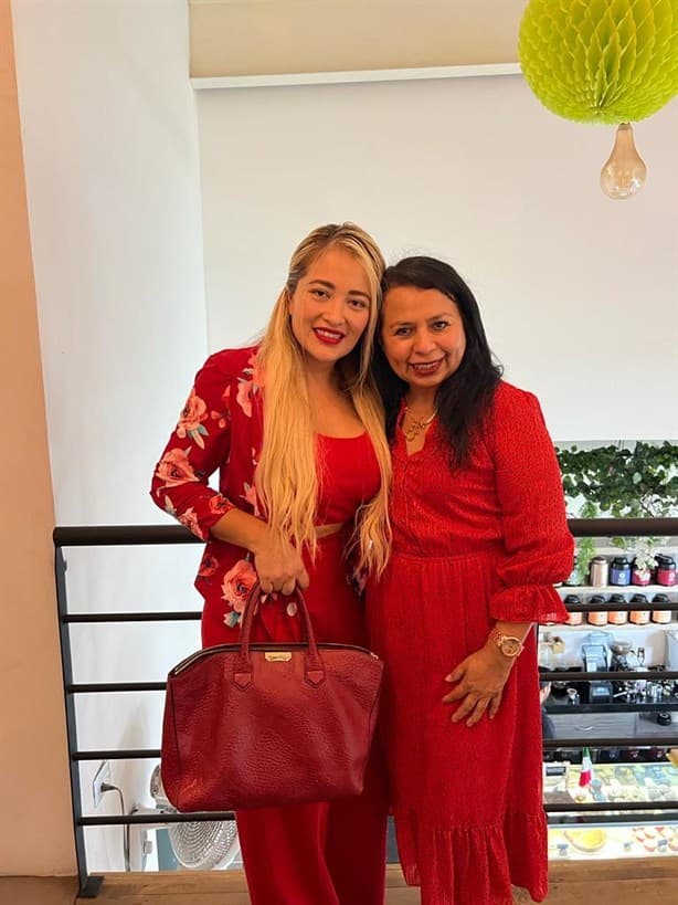 Lulú Ortiz protagoniza fiesta con temática Women in Red