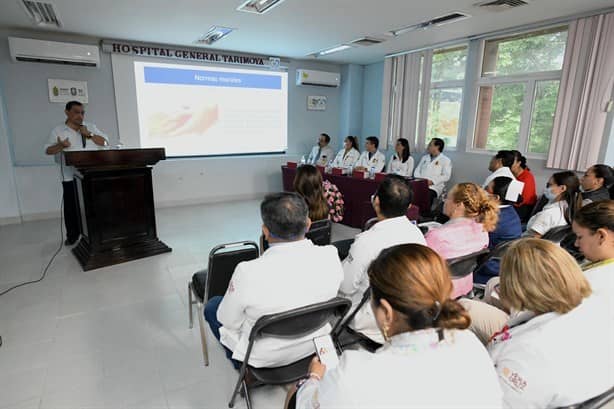 Realizan Jornada Académica de Salud en Hospital de Tarimoya en Veracruz | VIDEO