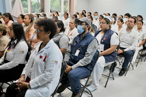 Realizan Jornada Académica de Salud en Hospital de Tarimoya en Veracruz | VIDEO