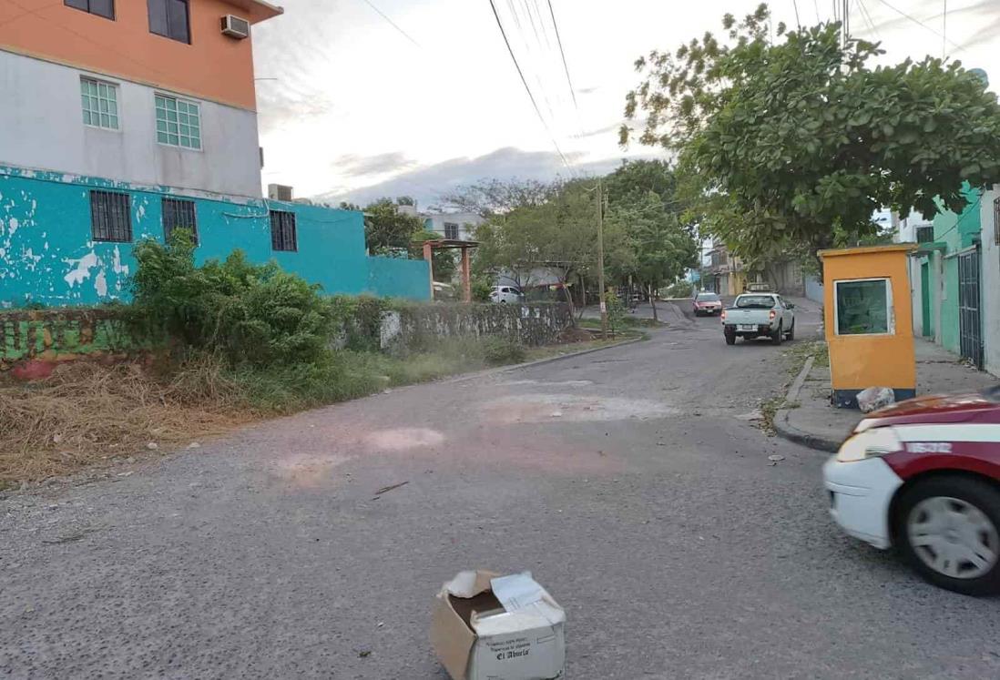 Con baches, así lucen las olvidadas calles del Infonavit Buenavista, en Veracruz