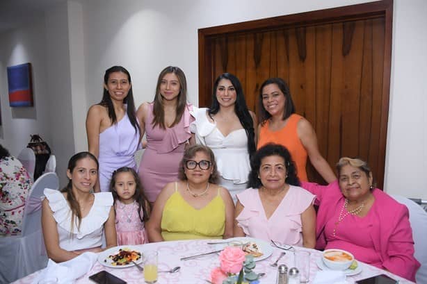 Karla Fabiola Arias Cortés protagoniza despedida de soltera