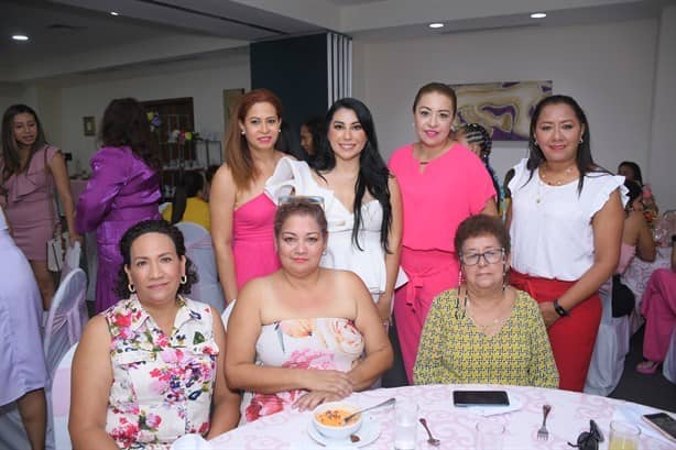 Karla Fabiola Arias Cortés protagoniza despedida de soltera