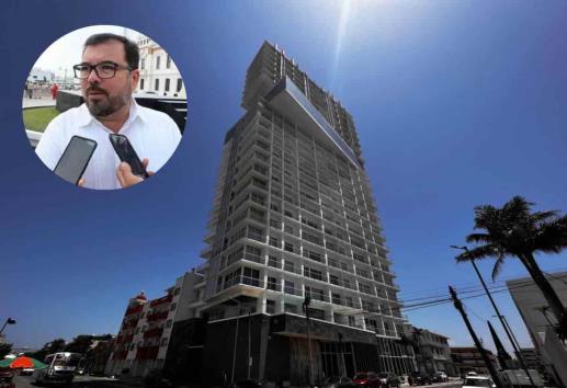 Exfuncionario ligado a Torre Centro de Veracruz es llamado a comparecer por la FGE