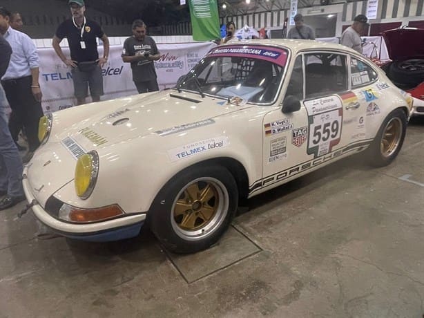 Exhiben autos en el WTC; participarán en la Carrera Panamericana 2023 | VIDEO