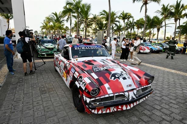 Pilotos dan arranque oficial de la Carrera Panamericana 2023 en Boca del Río, Veracruz | VIDEO