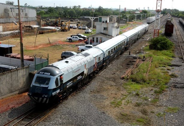 AMLO inicia segundo recorrido de prueba del Tren Interoceánico en Coatzacoalcos, Veracruz