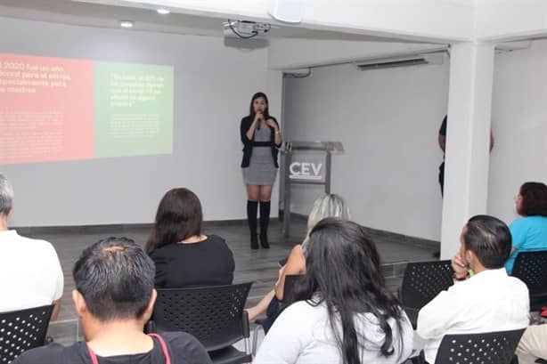 Imparten ponencias sobre salud mental en el Centro de Estudios Veracruz