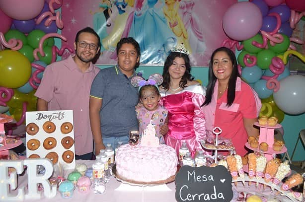 Fernanda Isabel Moreno Morales cumple 5 años de edad