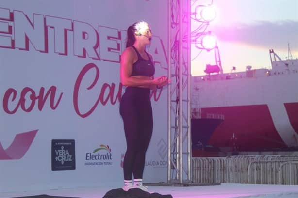 Claudia Domínguez realiza entrenamiento con causa a beneficio de MUAC
