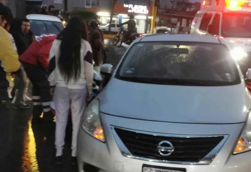 Arrollan a mujer mayor en transitada avenida de Xalapa