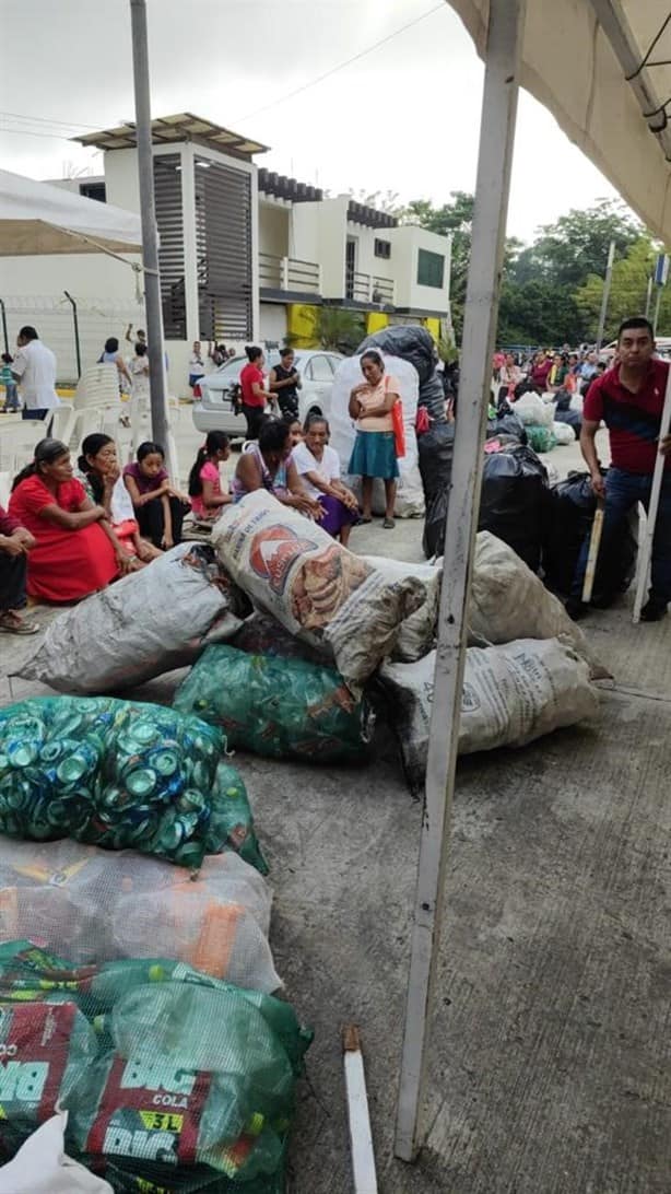 Recuperan con reciclón más de 65 mil envases de PET en Veracruz