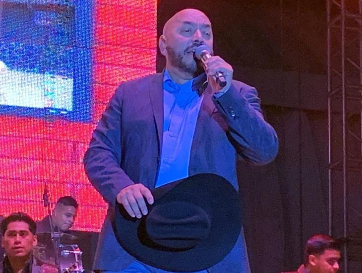 Lupillo Rivera canta sus éxitos a los jarochos en La Fiera El Evento