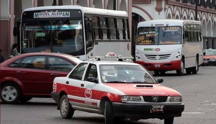 Taxistas de Veracruz prevén repunte del 20% por el Día de Muertos