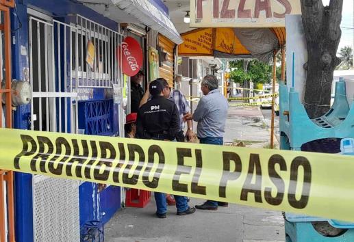 Catean local en Veracruz puerto; hallan restos humanos