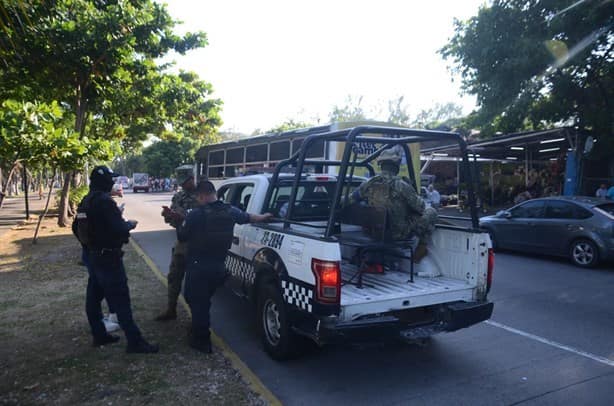 Civiles persiguen a ladrón en Veracruz, lo atrapan y entregan a la policía