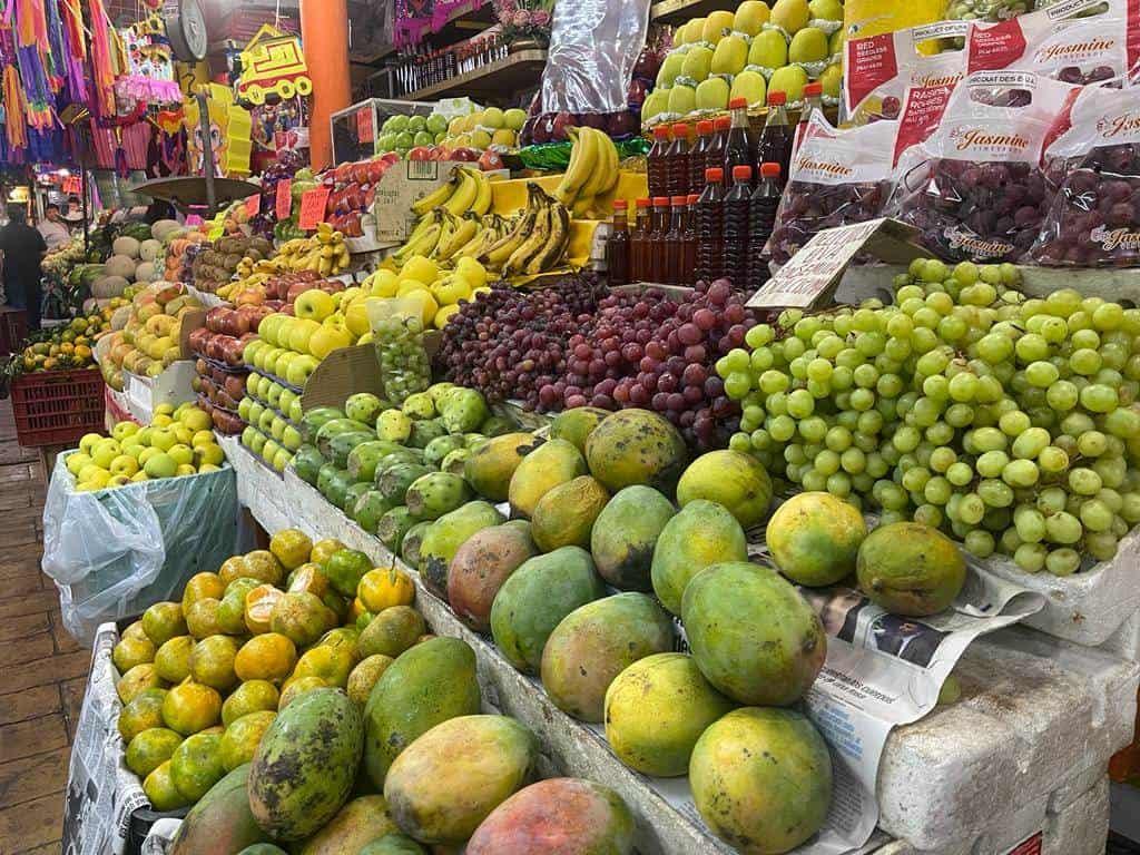 Ventas por los suelos en los mercados de Veracruz, se quejan locatarios