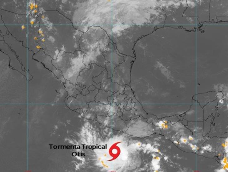 En próximas horas Otis provocará lluvias en el sur de Veracruz