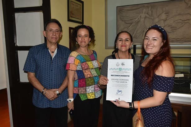 Alumnos de Isidro Laisequilla presentan exposición fotográfica