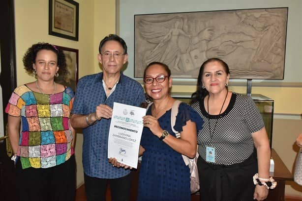 Alumnos de Isidro Laisequilla presentan exposición fotográfica