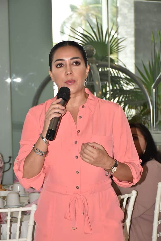 Llevan a cabo 8º Desayuno Rosa a beneficio de Grupo Reto Veracruz