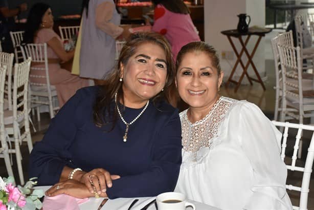 Llevan a cabo 8º Desayuno Rosa a beneficio de Grupo Reto Veracruz