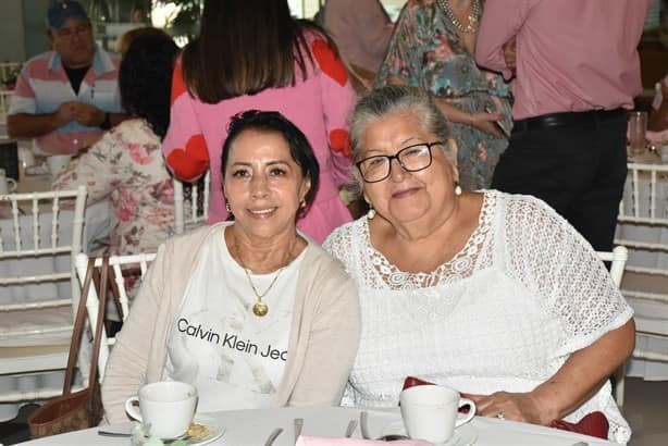 Llevan a cabo 8º Desayuno Rosa a beneficio de Grupo Reto Veracruz