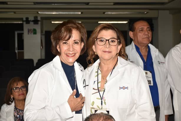 Exalumnos de la Facultad de Medicina de la UV celebran 40 años de egresados