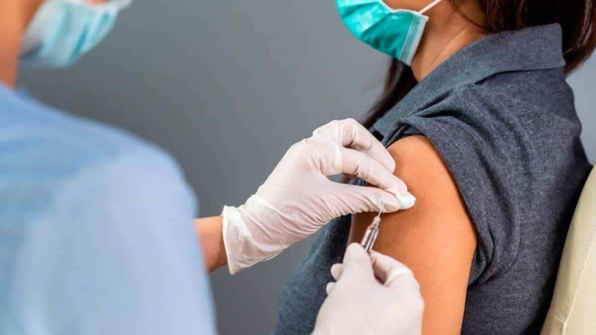 Más de 54 millones de mexicanos se vacunarán contra influenza y covid-19: SSa