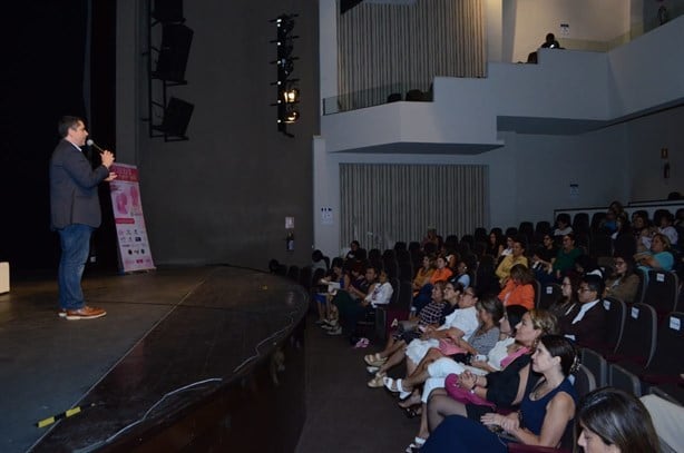 Realizan la segunda edición del Foro Mujeres Dejando Huella en Veracruz | VIDEO