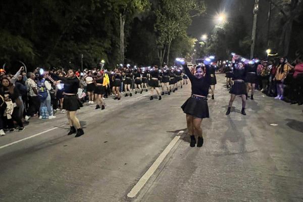 Catrinas llenan las calles de Xalapa con mágico desfile (+Video)