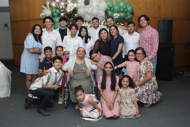 Abrahana Ramírez Quevedo cumple 90 años de feliz existencia