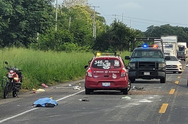 Un hombre en Tierra Blanca pierde la vida tras impacto de su motocicleta con una camioneta