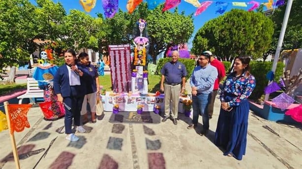 Inauguran catrina de más de 8 metros en Úrsulo Galván