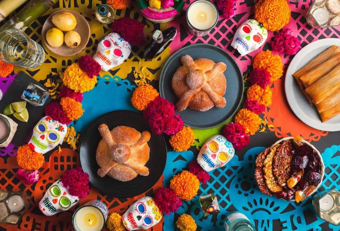 Esto pasa si comes los alimentos de la ofrenda de Día de Muertos