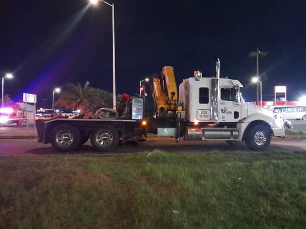 Grúa arrastra a joven motociclista por más de 10 metros en la zona del Nuevo Veracruz