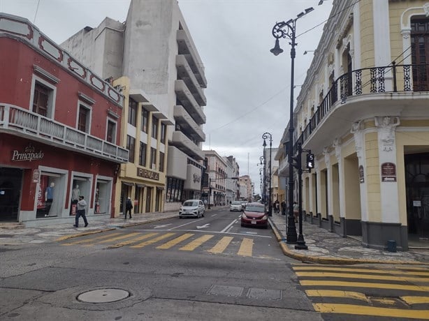 Calles casi vacías, así luce el centro de Veracruz por Día de Muertos