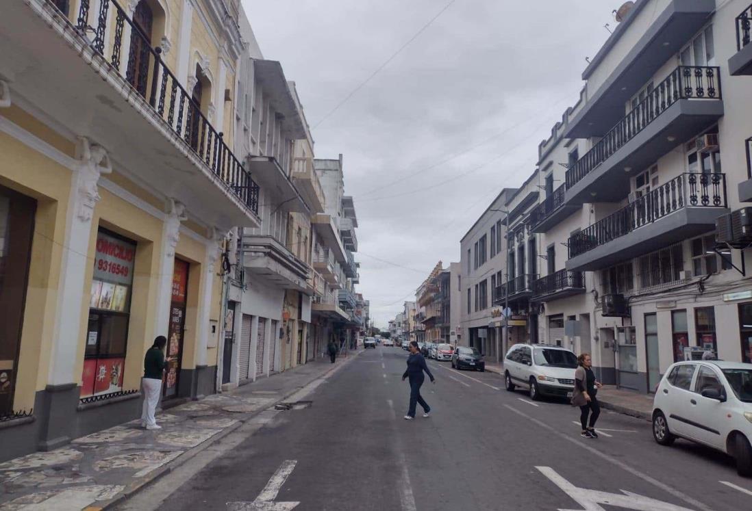 Calles casi vacías, así luce el centro de Veracruz por Día de Muertos