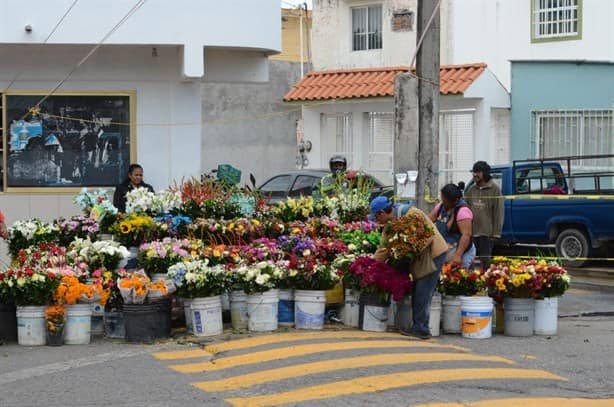 Se otorgaron 127 permisos en Veracruz para vender en Día de Muertos