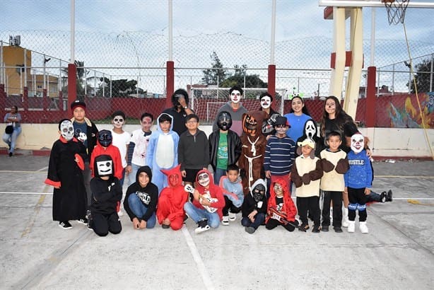 Realiza UD Bicentenario convivio por Día de Muertos