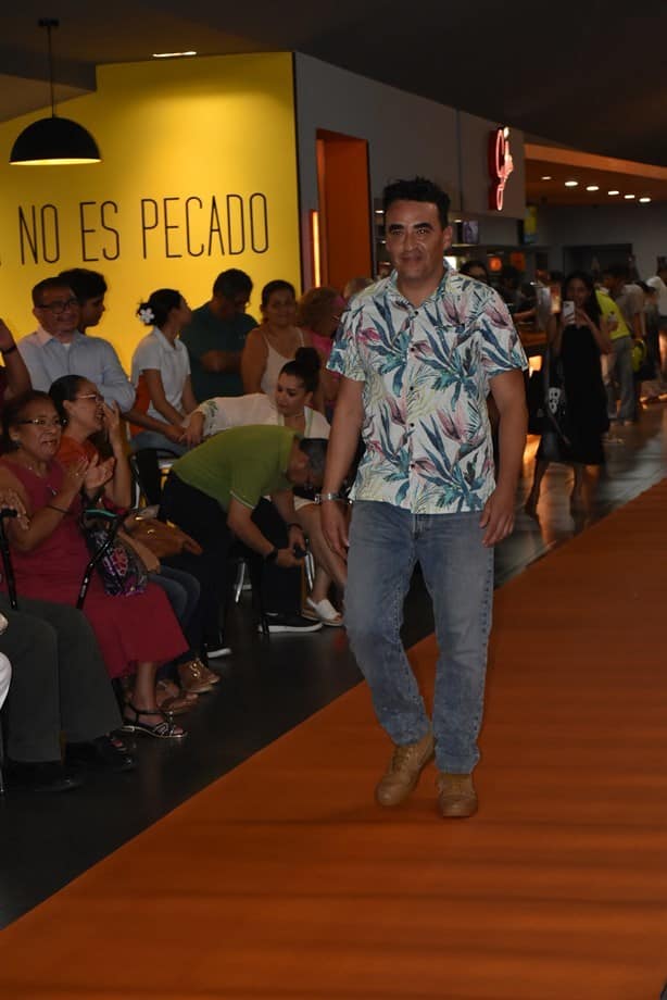 En Cinebox Diverplaza realizan estreno de la película Día de Muertos de José Medina