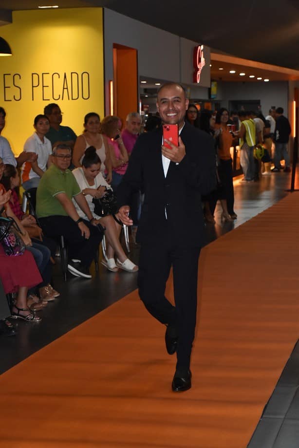 En Cinebox Diverplaza realizan estreno de la película Día de Muertos de José Medina