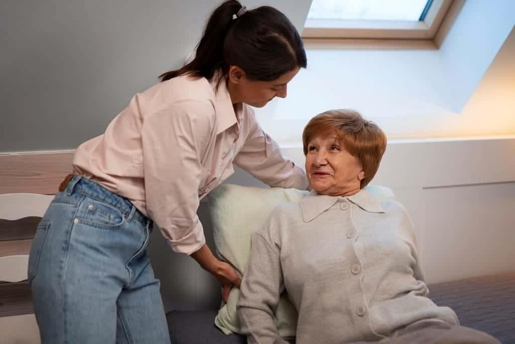 Cuidadores de enfermos, una tarea que desgasta física y mentalmente