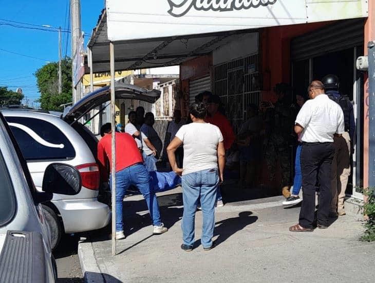 Taxista en Veracruz pidió de comer en un local y perdió la vida