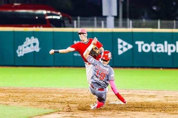 Pierde El Águila ante Diablos Rojos