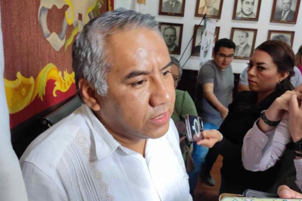 Baches sin fecha de reparación en el bulevar de Banderilla