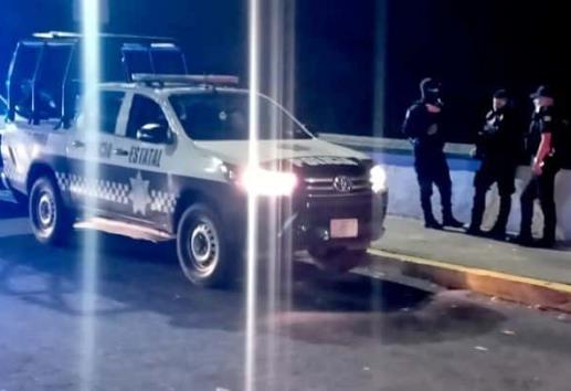 Joven mujer intenta arrojarse del Puente Xallitic en Xalapa