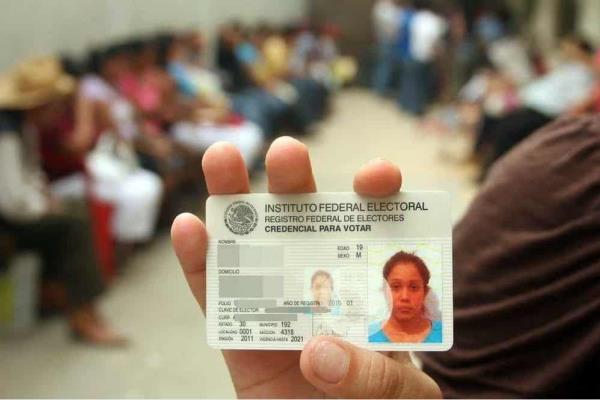 Más de 240 mil credenciales de INE en Veracruz vencen en enero