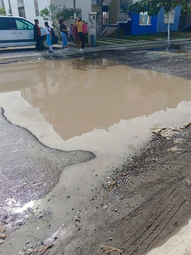 En fraccionamiento de Veracruz ciudadanos provocan fugas de agua tras corte de servicio por GrupoMAS